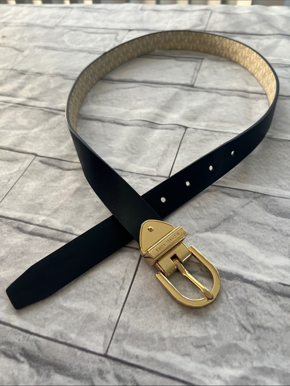 Michael KORS REVERSIBLE TWO TONES BELT